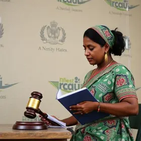 Lei que facilita acesso ao crédito para mulheres empreendedoras do DF