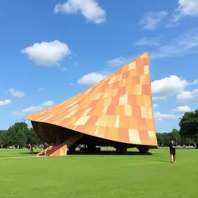 exposição espanhola a céu aberto